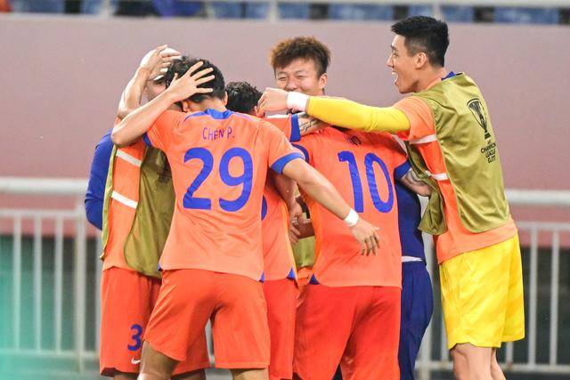 中村敬斗：成为首位日本球员让我倍感自豪